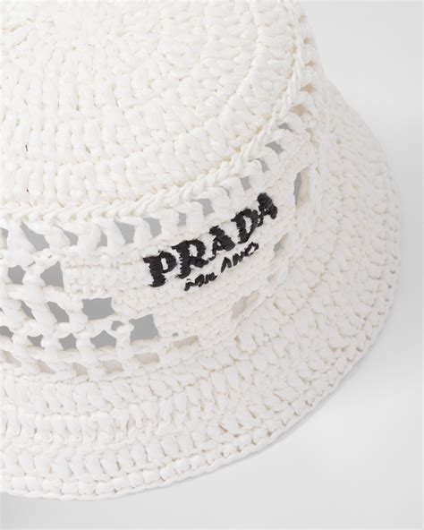 prada cappello da pioggia|Cappello da pescatore effetto rafia in Bianco .